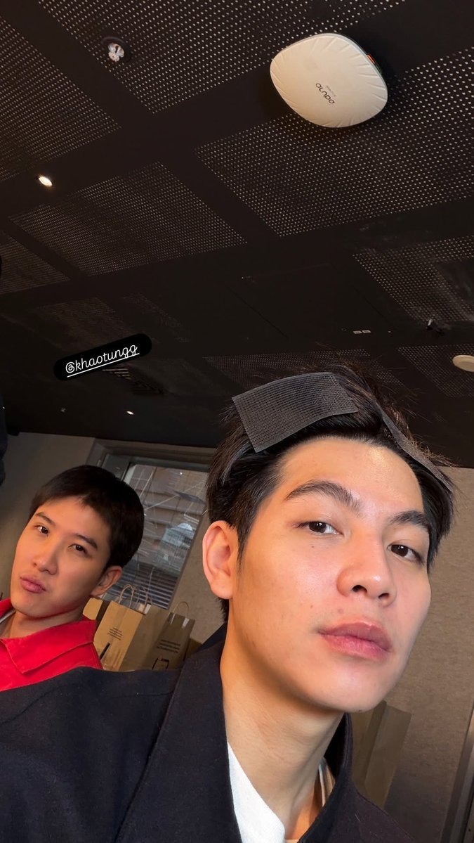 mai_aow's tweet photo. I was busy when this pic dropped now I can't join the clown bandwagon 😔 https://t.co/rseNH53X4j