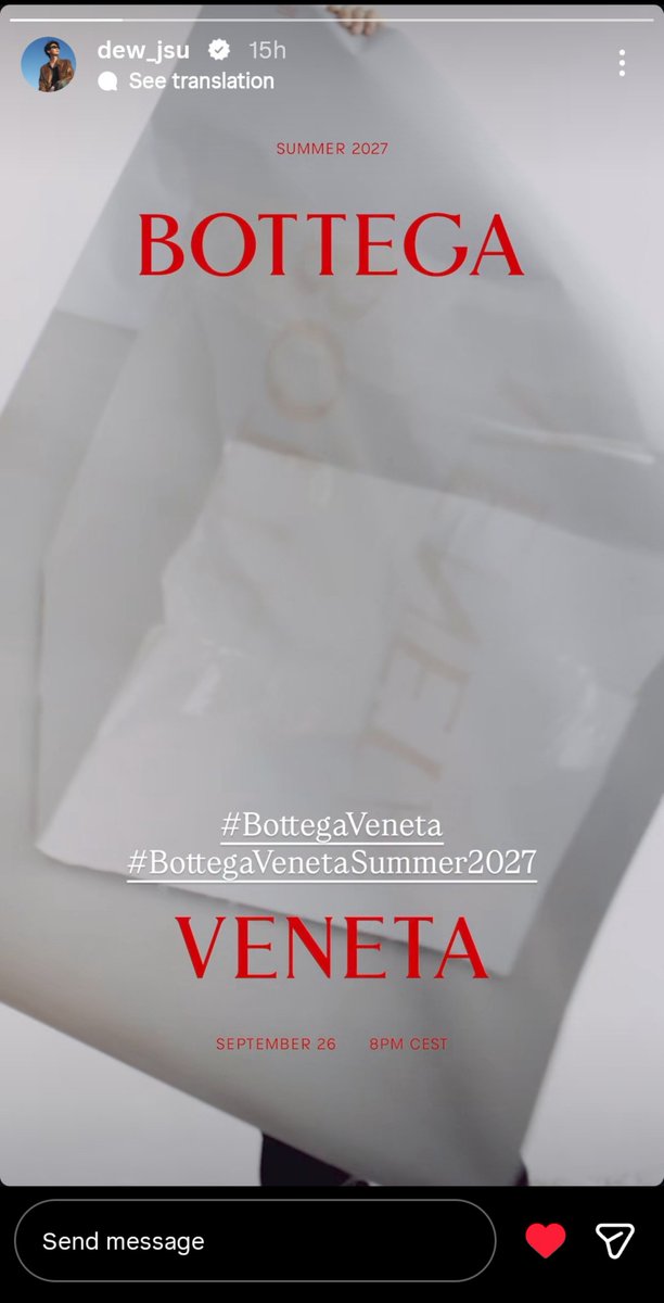 ddaengnyangi's tweet photo. Dew ke Milan Fashion Week gaada update an apapun dari agensi. Justru kita tau dari postingan dew sendiri, bahkan poster schedule pun engga ada, padhal yg lain bahkan h-6 udah di announce. Kita tau dia udah berangkat aja lewat postingan dia juga. Dasar g guna @GMMTV @som_thitaree https://t.co/fT05dpfFBx