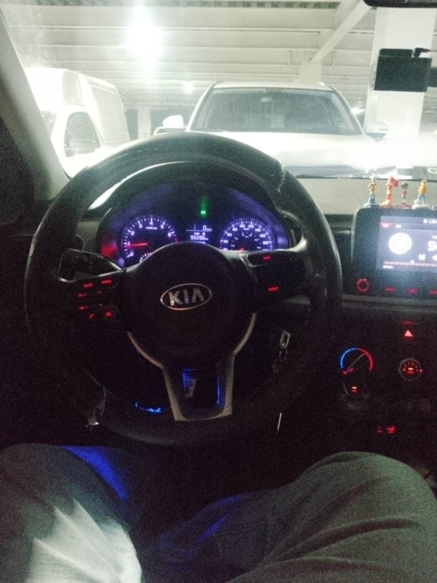 alonsocueto8's tweet photo. Hoy trabajo un rato por si ocupan Uber 3221201401 https://t.co/IROmc7piVb