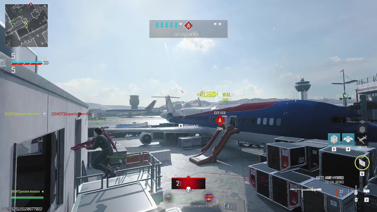 999Boolan's tweet photo. when cod gives you a hitmark... hit that s*** next round https://t.co/ToRqK6s9Wb