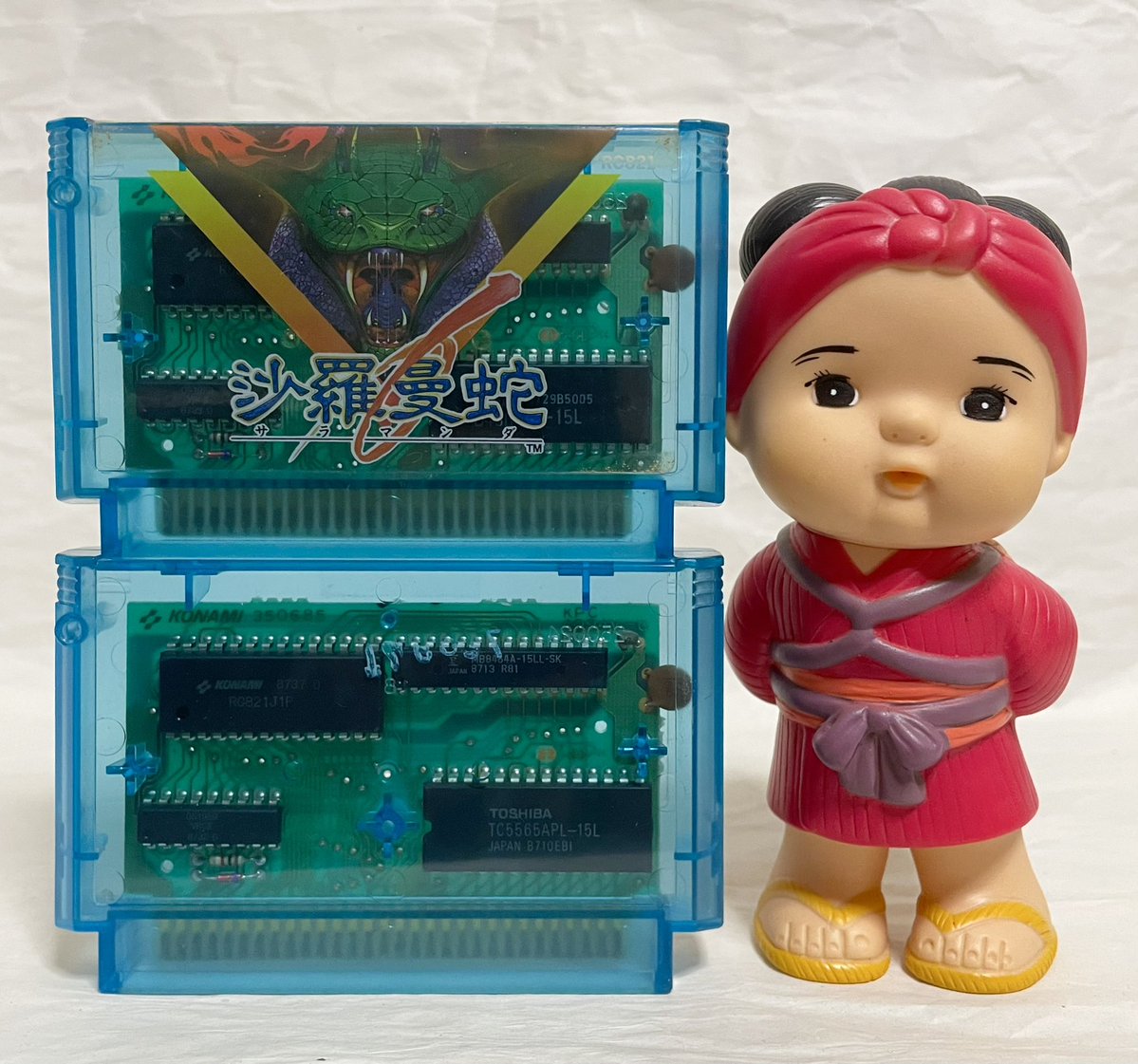 pandahell's tweet photo. 1987年9月25日 発売
沙羅曼蛇 (FC版)

クリアブルーのスケルトンカセットがカッコよすぎて、シールなしのキレイな状態のモノを見かけたとき思わず買ってしまったよね https://t.co/J4Jv0LQNaV