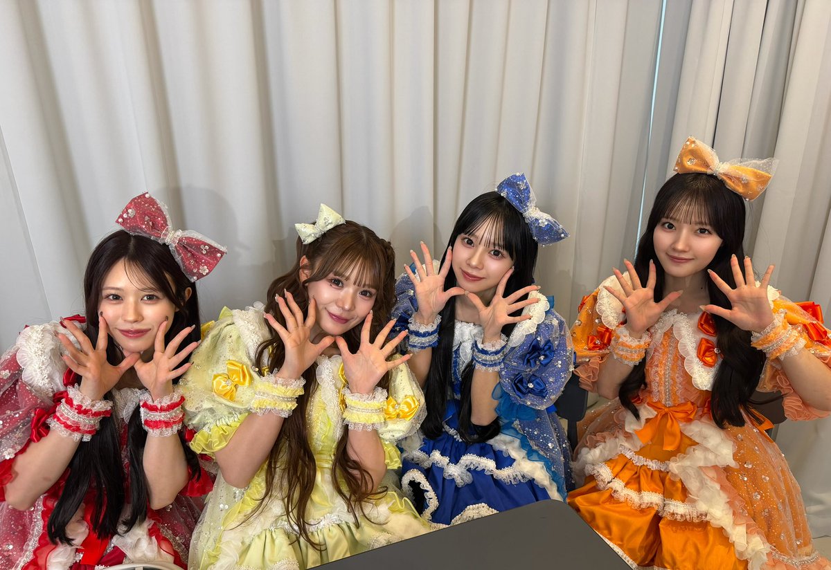 CUTIE_STREET_'s tweet photo. ✨オンライン特典会 前半組START✨
9/25(金)
『CUTIE STREET オンライン特典会』
@ CUTIE STREET YouTube

💛古澤里紗 ❤️佐野愛花
💙増田彩乃🧡川本笑瑠 

▼観る🌸
https://t.co/31hO1pChV7

#CUTIESTREET #きゅーすと https://t.co/DVFTZGuPx9