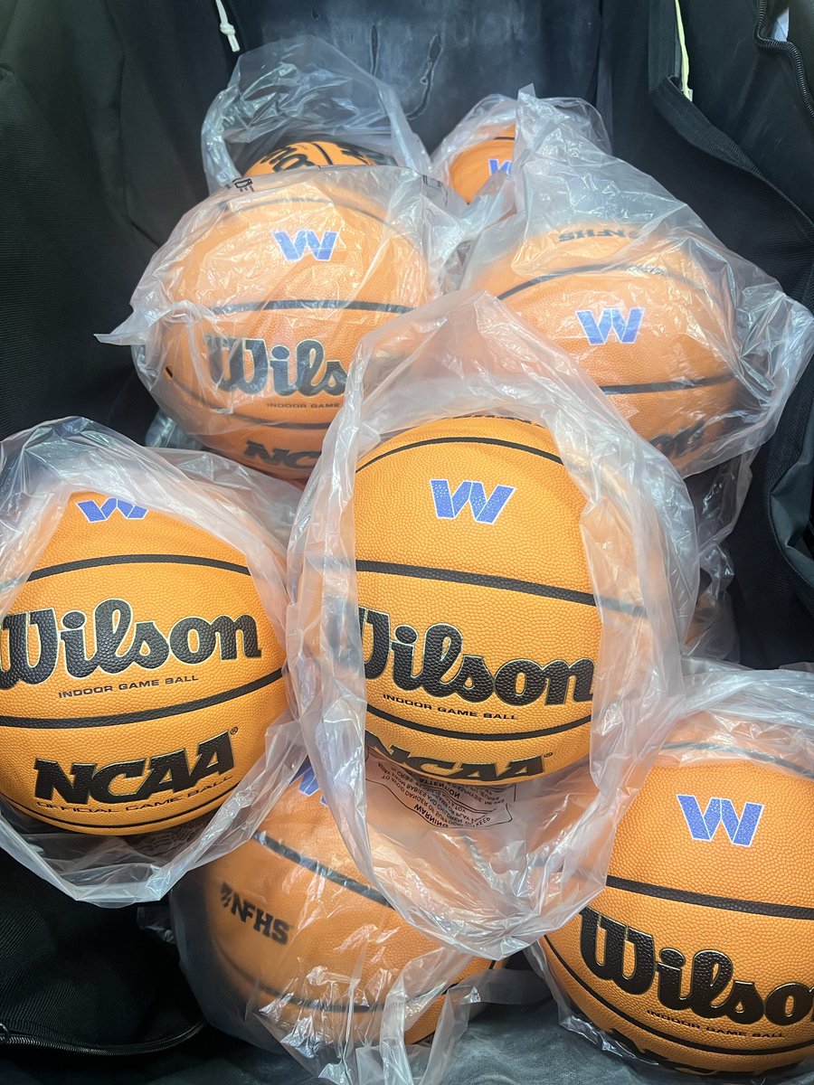 _WestlakeHoops_'s tweet photo. Almost that time of year… 🏀👀

#WeAreWestlake | #underDAWGS https://t.co/z76Y4jedpT