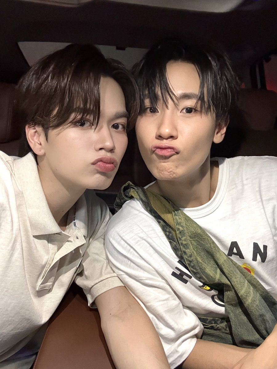 xxlei94's tweet photo. จั๊นทวงกับใครได้บ้าง https://t.co/0IkDE1Ndrk