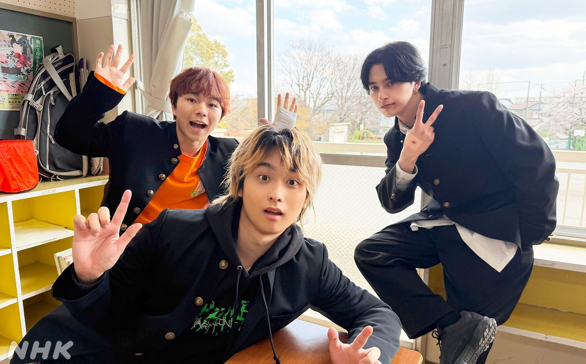 nhk_dramas's tweet photo. 🌙#夜ドラ【#税金で買った本📚】
月曜から木曜 夜10:45〜11:00

ヤン友三人衆と言われる悪友たちが出ず
寂しがっている方へ

いつかの3人のオフショットをどうぞ
これが、来週の布石となる…かも？

#奥平大兼 #新原泰佑 #下川恭平
📲配信はこちらから
https://t.co/oFFU2lcWMZ https://t.co/44fGYMm1qX