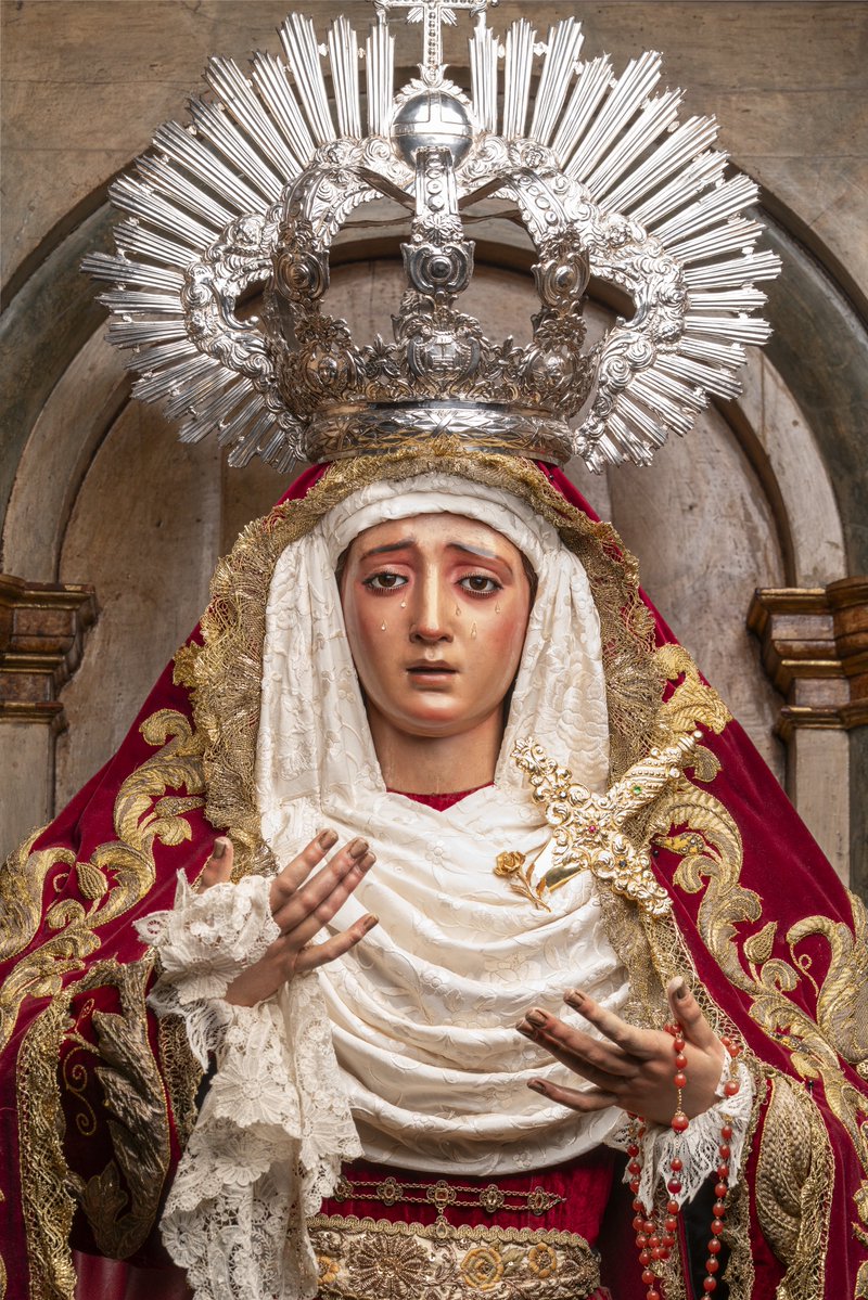 Hdad_Montserrat's tweet photo. VESTIMENTA|

Nuestra Señora de Montserrat ya se encuentra ataviada para el comienzo de un nuevo curso y para los Cultos de Nuestra Señora del Rosario.

Desde aquí, agrademos a su vestidor, D. Antonio Bejarano su disponibilidad y amabilidad con esta Cofradía. https://t.co/LYvEgVwofO