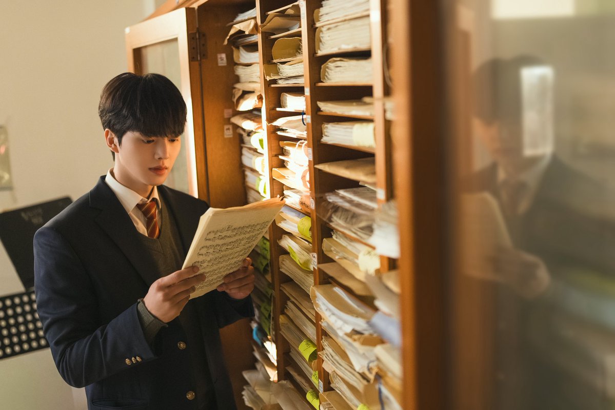 NAMOOACTORS2004's tweet photo. [#NEWS] '포핸즈' 송강-이준영, 클래식 명곡과 함께한 인생의 변곡점 되짚어보기
▶ https://t.co/iOKKzOYUMq

#송강 #포핸즈 #SONGKANG #FourHandsTwoSonatas https://t.co/8wMR2HiUIF