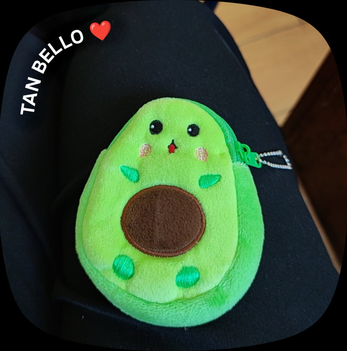 LILDL10's tweet photo. En práctica recordé lo bonito que es la docencia y lo difícil que va a llegar a hacer en algún punto de mi vida.😅😔
Pero nada se compara al cariño y detalle que cada niño te da 🥺❤️ https://t.co/dURy4dyPl4
