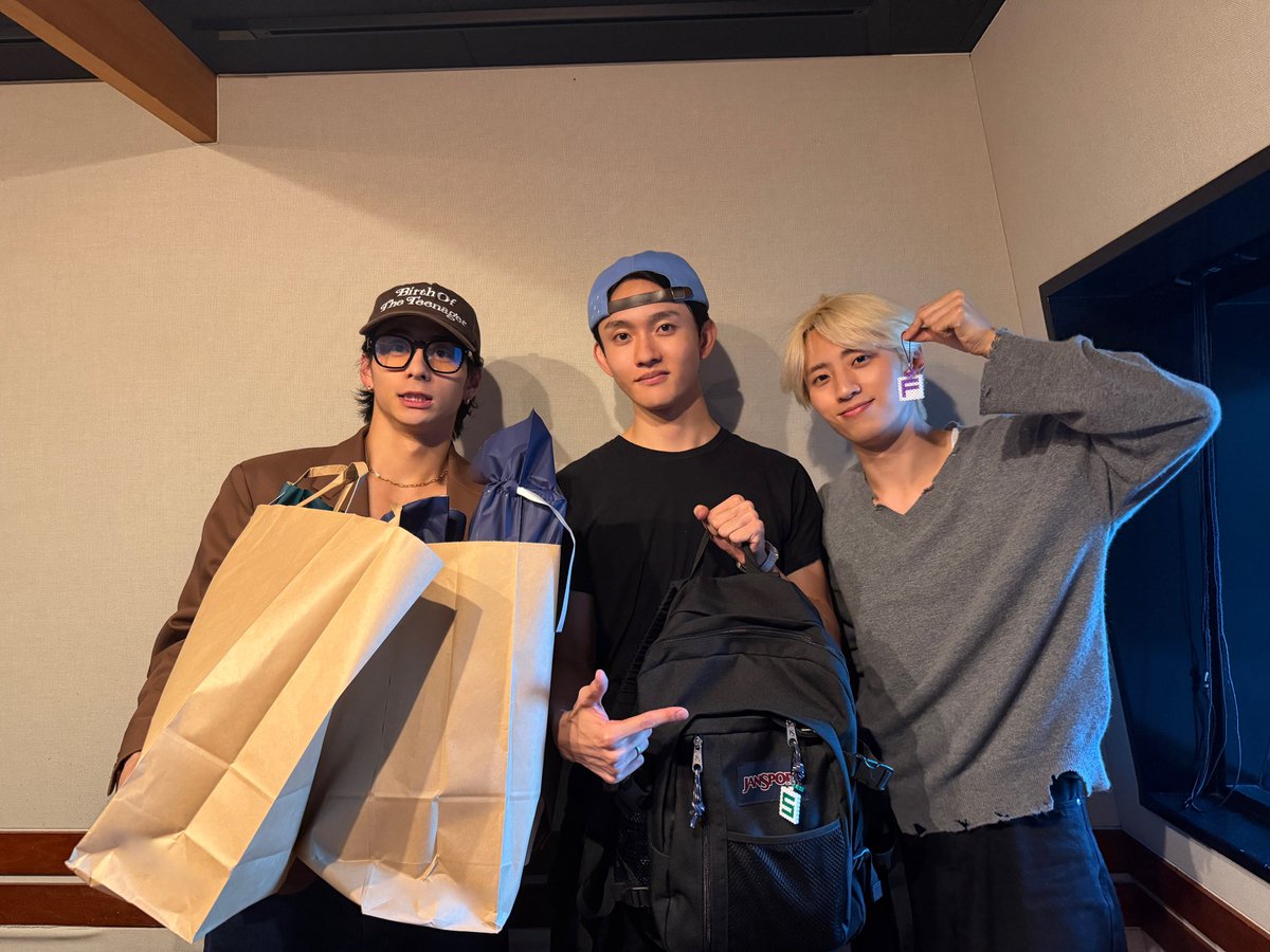 From_INI's tweet photo. ＼１時台ありがとうございました／
西洸人&amp;田島将吾&amp;シュウ・フェンファン

東京ドーム公演を終えた３人からでした🙌
いかがでしたでしょうか？
たくさんのメッセージもありがとうございました📮

#フロイニ #INI #MINI
https://t.co/AnMrlUk2ug https://t.co/QxKNNLLDt5