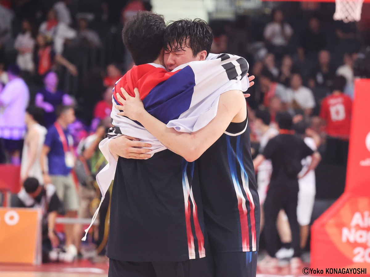 bbking_jp's tweet photo. 🇰🇷秋からNBAへ挑戦🇺🇸
韓国のイヒョンジュン、アジア金で兵役免除…「後悔したくなかった」自ら拓いた“クレイジーな夏”
https://t.co/QYqqfCROnq
韓国代表のエースとしてチームを金メダルに導いたイヒョンジュンについて、ライターの小永吉陽子さんがレポートしました📝 https://t.co/VqYTtDMQoq