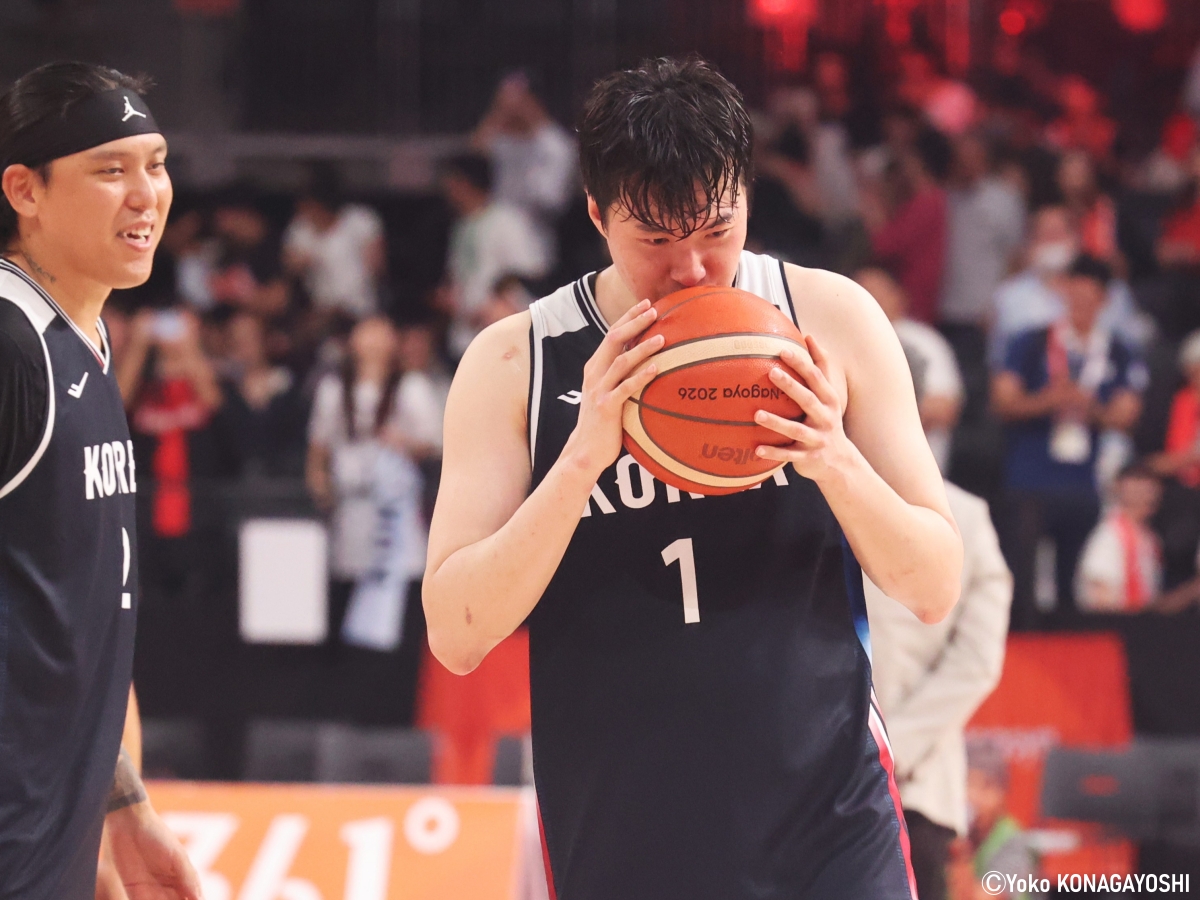 bbking_jp's tweet photo. 🇰🇷秋からNBAへ挑戦🇺🇸
韓国のイヒョンジュン、アジア金で兵役免除…「後悔したくなかった」自ら拓いた“クレイジーな夏”
https://t.co/QYqqfCROnq
韓国代表のエースとしてチームを金メダルに導いたイヒョンジュンについて、ライターの小永吉陽子さんがレポートしました📝 https://t.co/VqYTtDMQoq