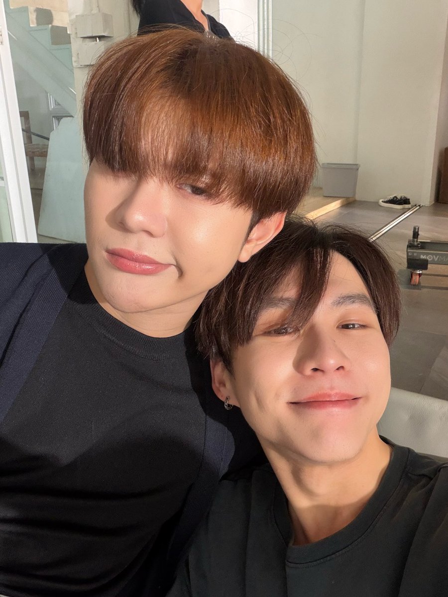 TheChemistryTH's tweet photo. 🎬The Chemistry | Weekly Dump💥

: แอบรักเพื่อนโต๊ะข้าง ๆ ครับ

#TheChemistrySeries https://t.co/TzhCXjVfQB