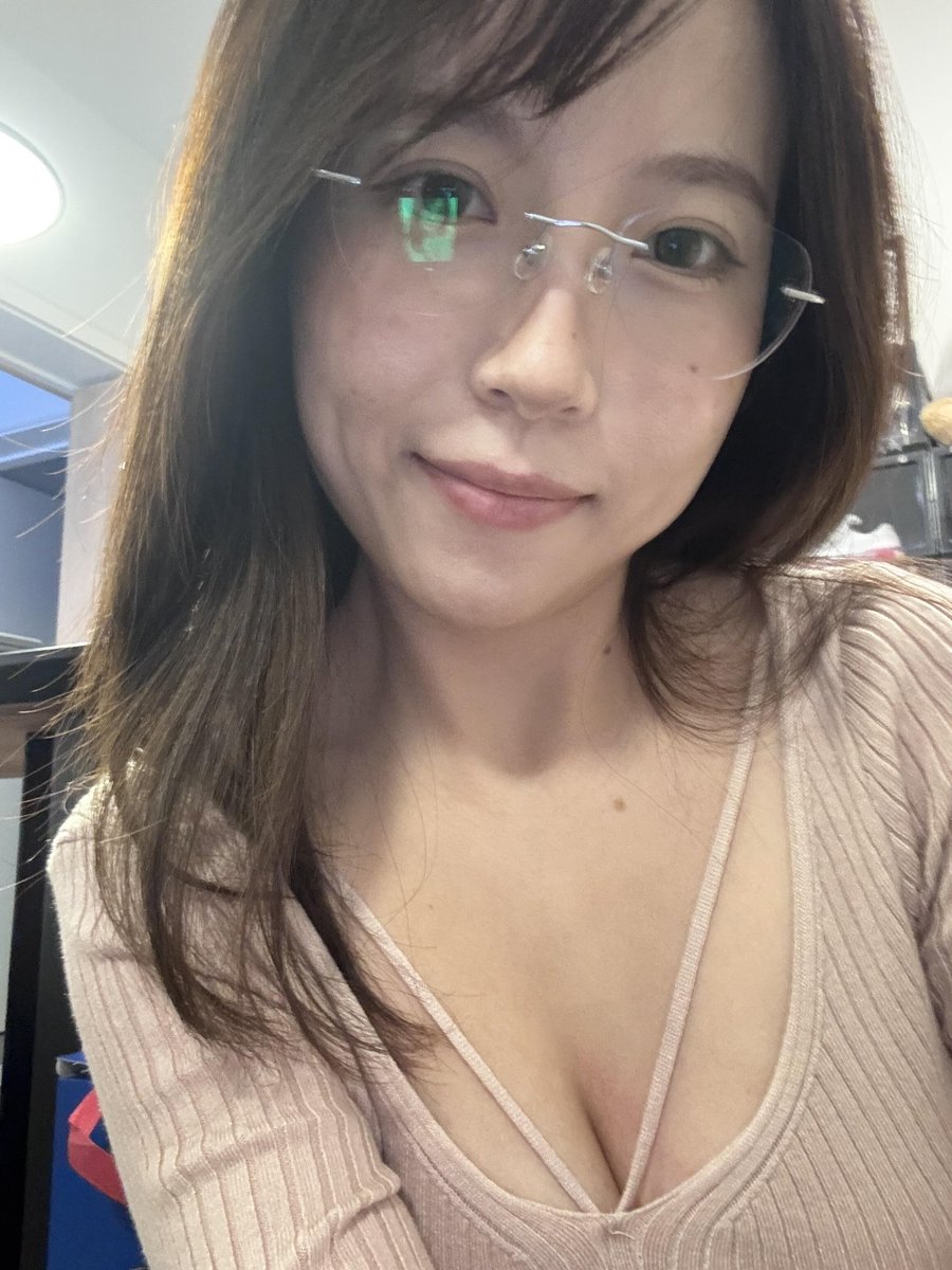 RobinWe56503885's tweet photo. 30➕的姨姨还会有男孩子喜欢吗 https://t.co/2BmBMmpuhN