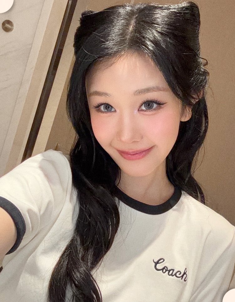 PHARITAGLOBAL's tweet photo. [📸] 250926 | WEVERSE

"Let’s leave all our worries behind with the full moon! I hope our MONSTIEZ always have nothing but reasons to smile~♡"

#PHARITA #파리타
#BABYMONSTER #베이비몬스터 https://t.co/wSdpg0gXav