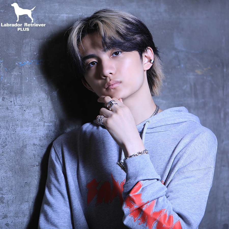 udgcoltd's tweet photo. 高桑真之さんとのコラボアイテムが本日17時より受注予約が開始しました🐶💛
今回のコラボは長袖Tシャツ、プルオーバーパーカー、スウェットパンツ、クッション、イヤーカフをリリース👀
こちらのアイテムは【男女兼用アイテム】となります🌟
詳細・ご購入はコチラ👇
https://t.co/dSNTimGakB
#LabradorRetrieverPLUS #LabradorRetriever #ラブラドールレトリバープラス #ラブラドールレトリバー #高桑真之