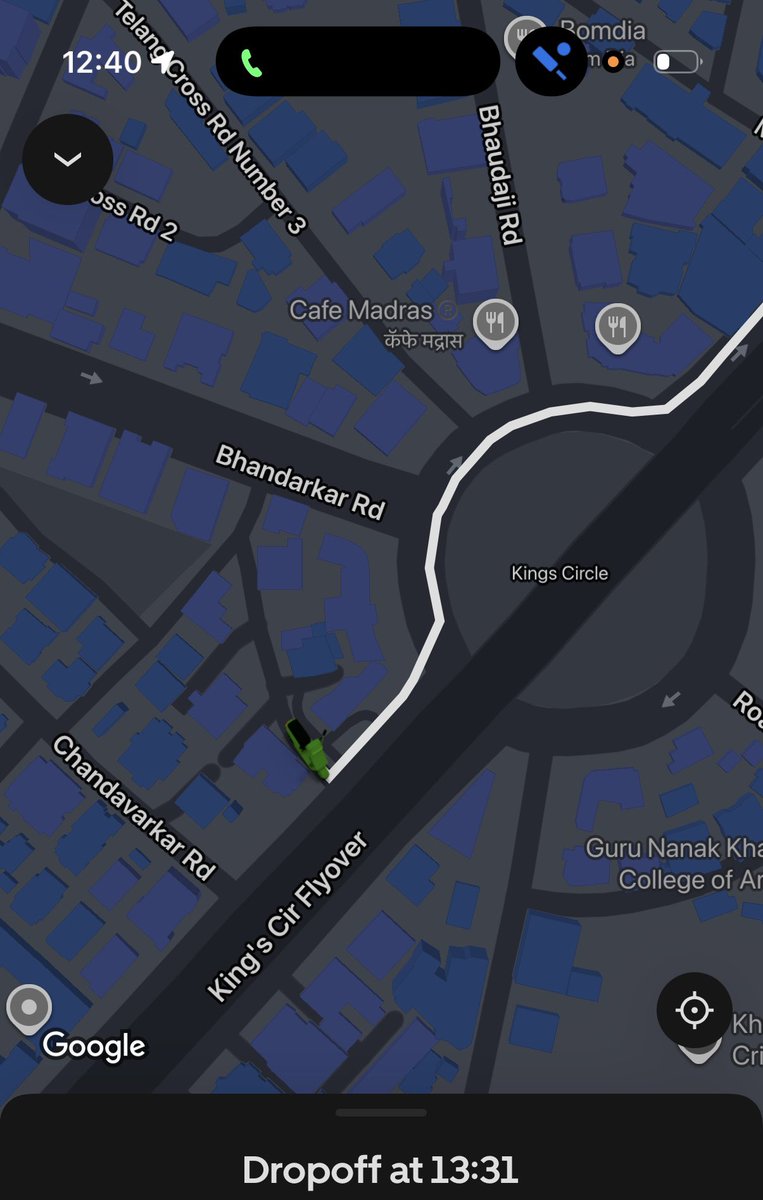 agarwal_akshath's tweet photo. @Uber_Support scheduled a courier , but the delivery driver seems to be stuck in that same position for the past 1.5hrs (after picking up the package) , pls help asap https://t.co/4gkDD7LzwL