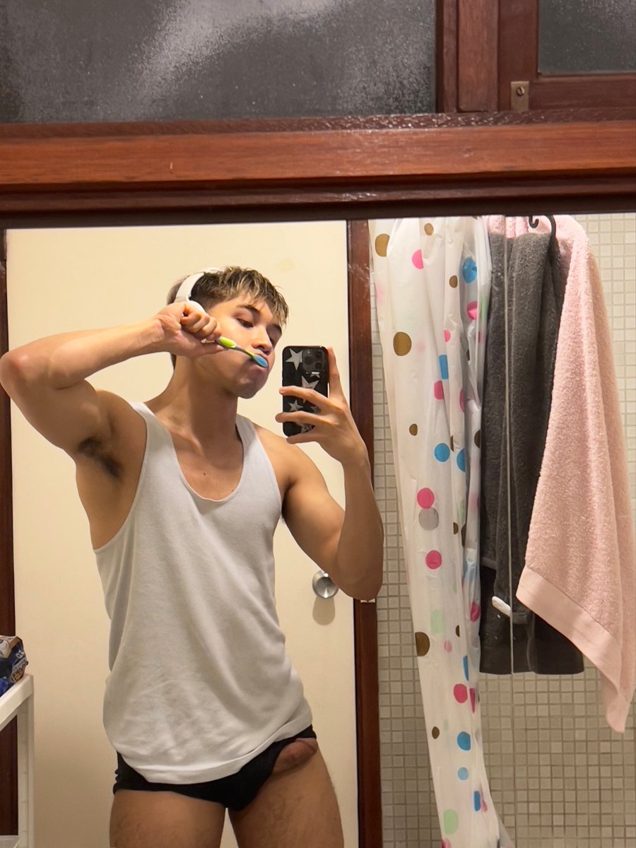 lcboi1995's tweet photo. https://t.co/rm0VUoQLZF