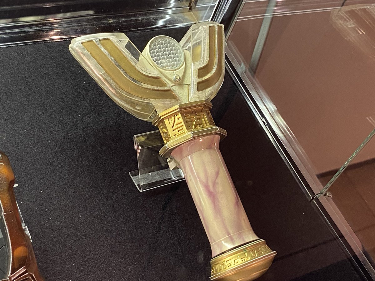 zd_yso's tweet photo. もう一回来てスパークレンスたちをじっくり眺めて来た

#ウルトラマン60周年展
#ULTRAMANEXHIBITION https://t.co/EJnVKhlKXP