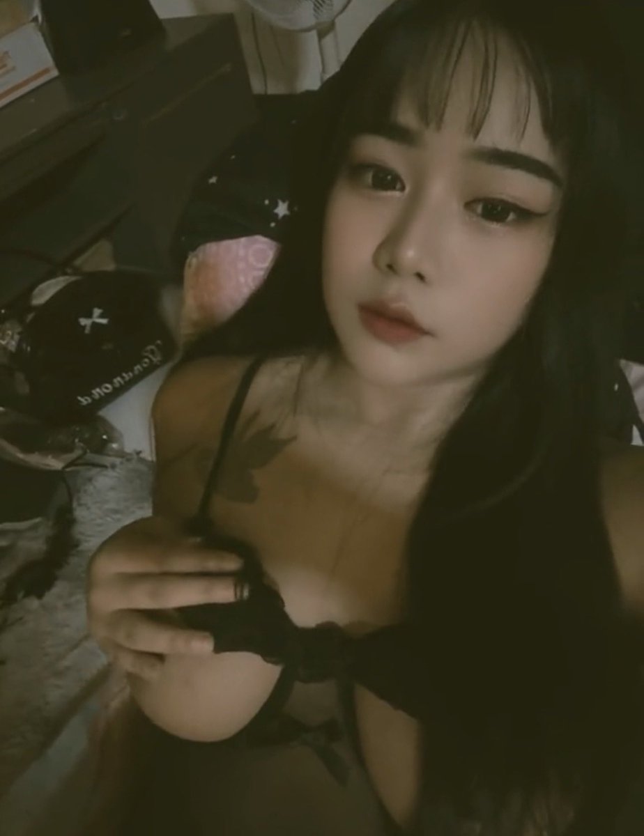 nattyzzzzz_'s tweet photo. นอนนะ!!! 🥹 #พัทยา https://t.co/lxIEQXF7p6