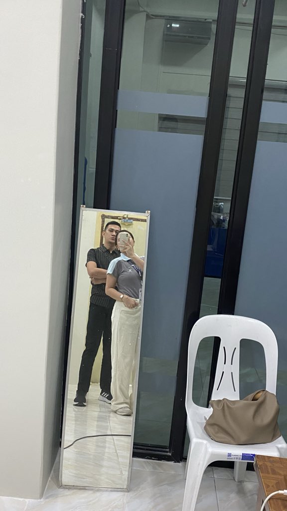misshaideemae's tweet photo. hi workmate https://t.co/TRO1yLQ3Zt