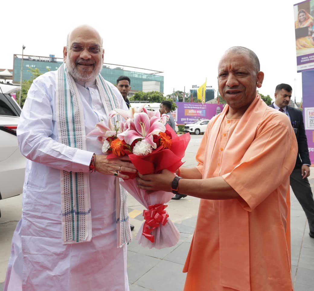CMOfficeUP's tweet photo. उत्तर प्रदेश इंटरनेशनल ट्रेड शो-2026 (UPITS 4.0) के शुभारंभ अवसर पर आज माननीय केंद्रीय गृह एवं सहकारिता मंत्री श्री @AmitShah जी का मुख्यमंत्री @myogiadityanath जी ने ग्रेटर नोएडा में स्वागत एवं अभिनंदन किया।

#UPITS2026 https://t.co/nVJ3fQ1XlT