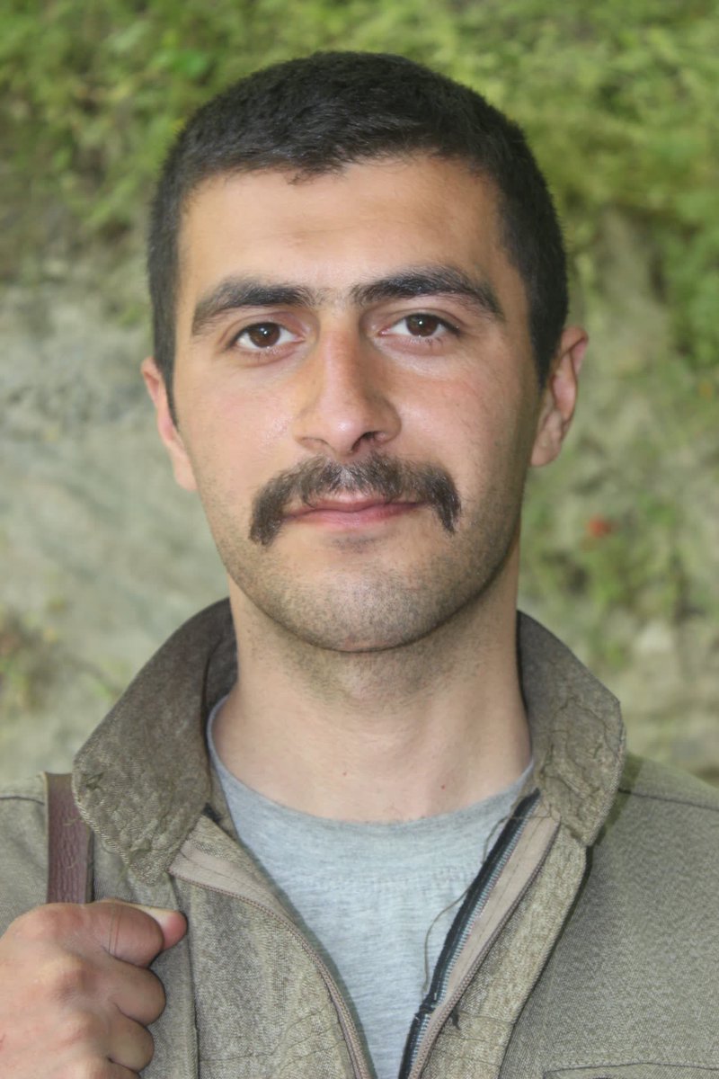 rwndz____'s tweet photo. Şehîd Taylan Özgür - Rojhat Ağırman

Mêrdîn-Belçîka https://t.co/EP4oxAgrUJ