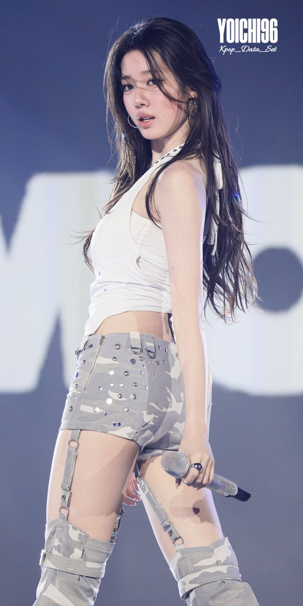 kpop_data_set's tweet photo. 260809 Rora at SBS Gayo Daejeon Summer

#RORA #로라 #이다인 #BABYMONSTER #베이비몬스터 https://t.co/xmX2TYDyv4