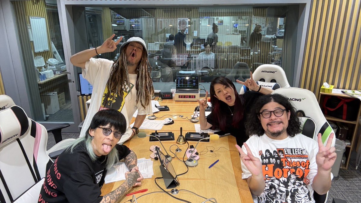 Ann_Since1967's tweet photo. 『マキシマム ザ ホルモンの
　　　　オールナイトニッポン』🤘

タイムフリー聴取期限は
9/27(日)朝5時まで！⏰

ホルモン夏休みトーク🏖️
リスナーの暗いい話💩
8センチCD談義💿などお聴き逃しなく！

🎧radiko
https://t.co/VAC8AWGQDW

#ホルモンのオールナイトニッポン
#ANNミュージックウィーク https://t.co/7Hn2bzcIM3