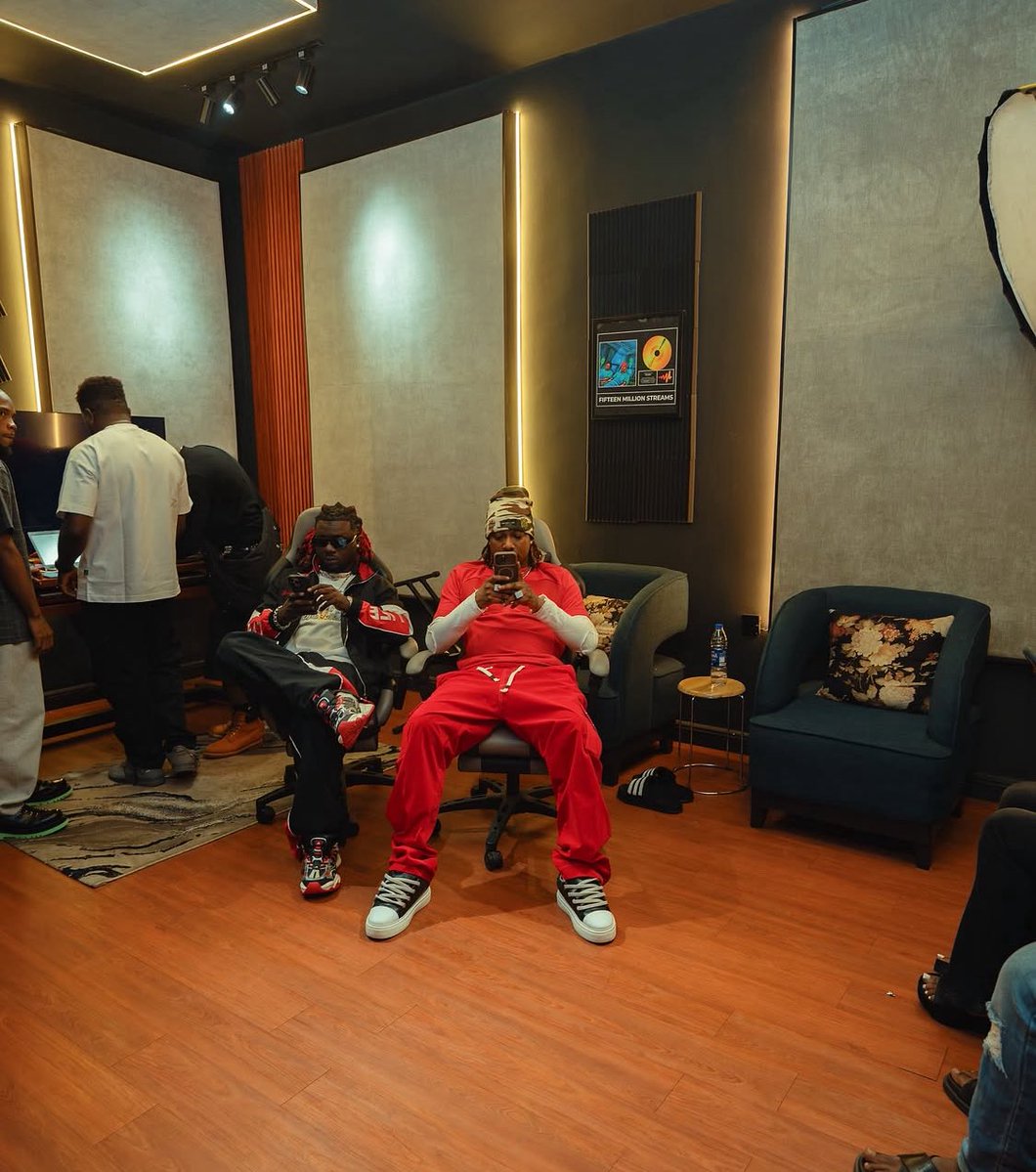 Zika_gfx's tweet photo. This is not Lil Durk
This is not Lil Baby
This is not Polo G
This is not Lil Tjay

This is Hugo P the best Trap Star in Nigeria🦉 https://t.co/ElJLsX5Kz1