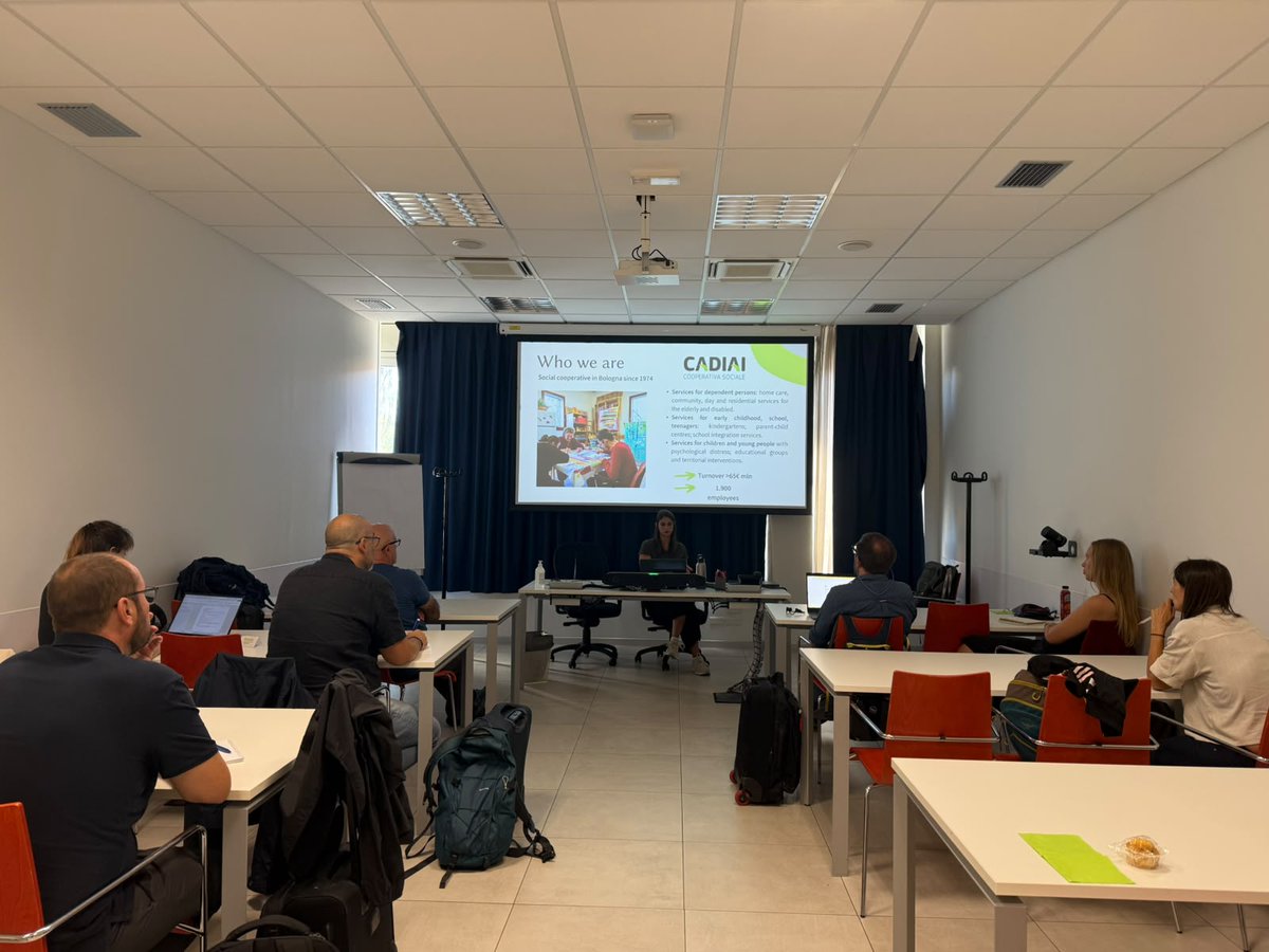 CooperativesCAT's tweet photo. @coopstreball @coopagrariesCAT @EscolesCoop @Habicoop_FCHC @CoopsConsum @LegacoopER 6/ Última parada del dia: dues cooperatives socials. Cadai ofereix formació social, educativa i serveis de seguretat laboral. COpAPS, pionera en agricultura social des de 1979, fa 45 anys que acompanya joves amb discapacitat en formació, ocupació i activitats. https://t.co/jw6ACmGy92