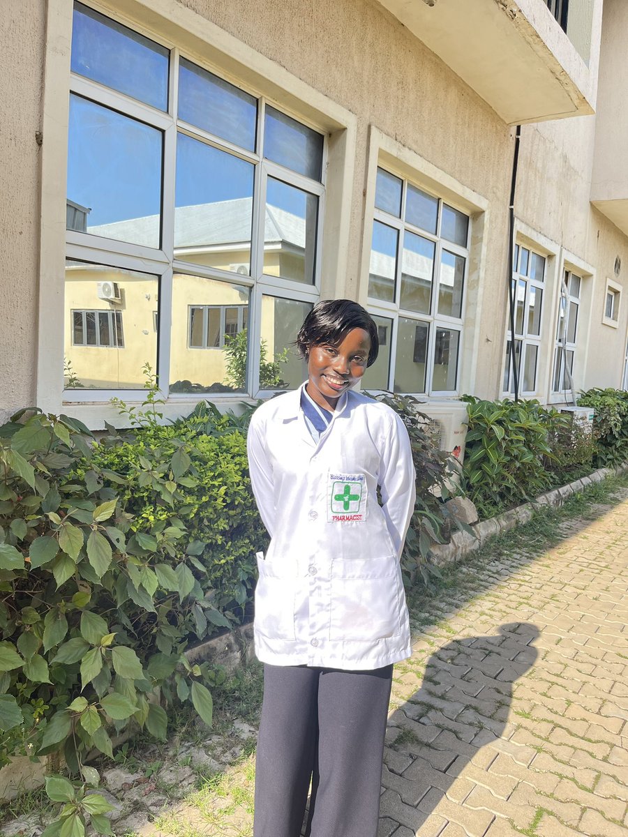 Rxblaize's tweet photo. I guess I’ve kept my word. 😊

Happy World Pharmacists Day to all pharmacists around the world! 💊🧑‍⚕️

Y’all are doing a great job. ❤️ https://t.co/AwRsXJIB3t
