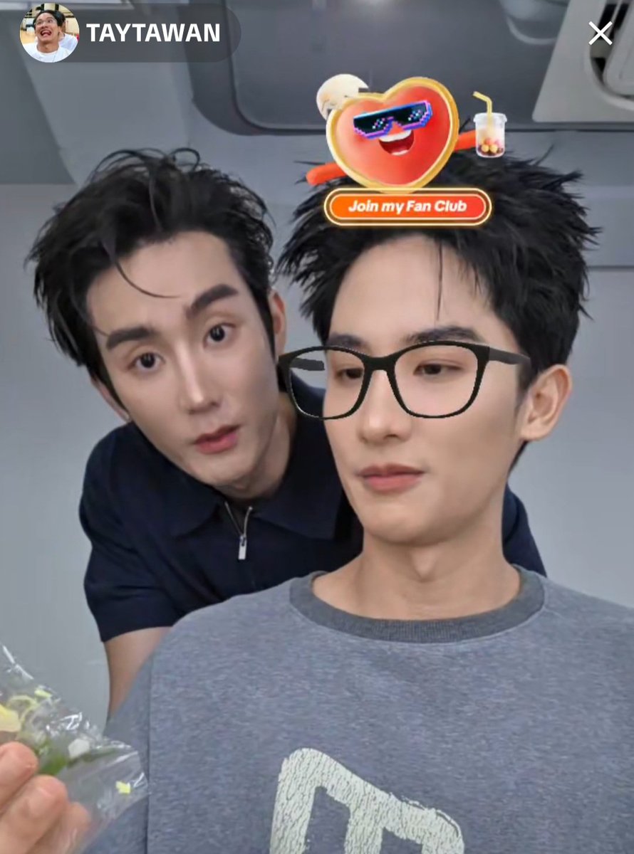 kanok1a's tweet photo. เจอคุณป๊าในไลฟ์พี่เต 🧡

#fforce_ https://t.co/U0O8MAiO5o