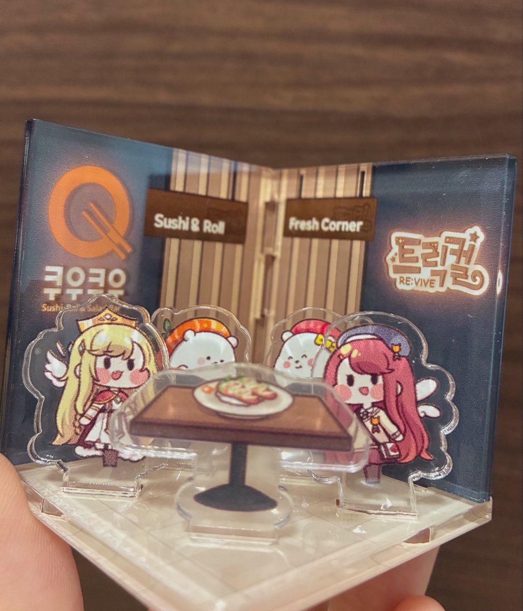 mrkg_07's tweet photo. いただいたグッズかわいい…！ https://t.co/KV8pj4oM0X