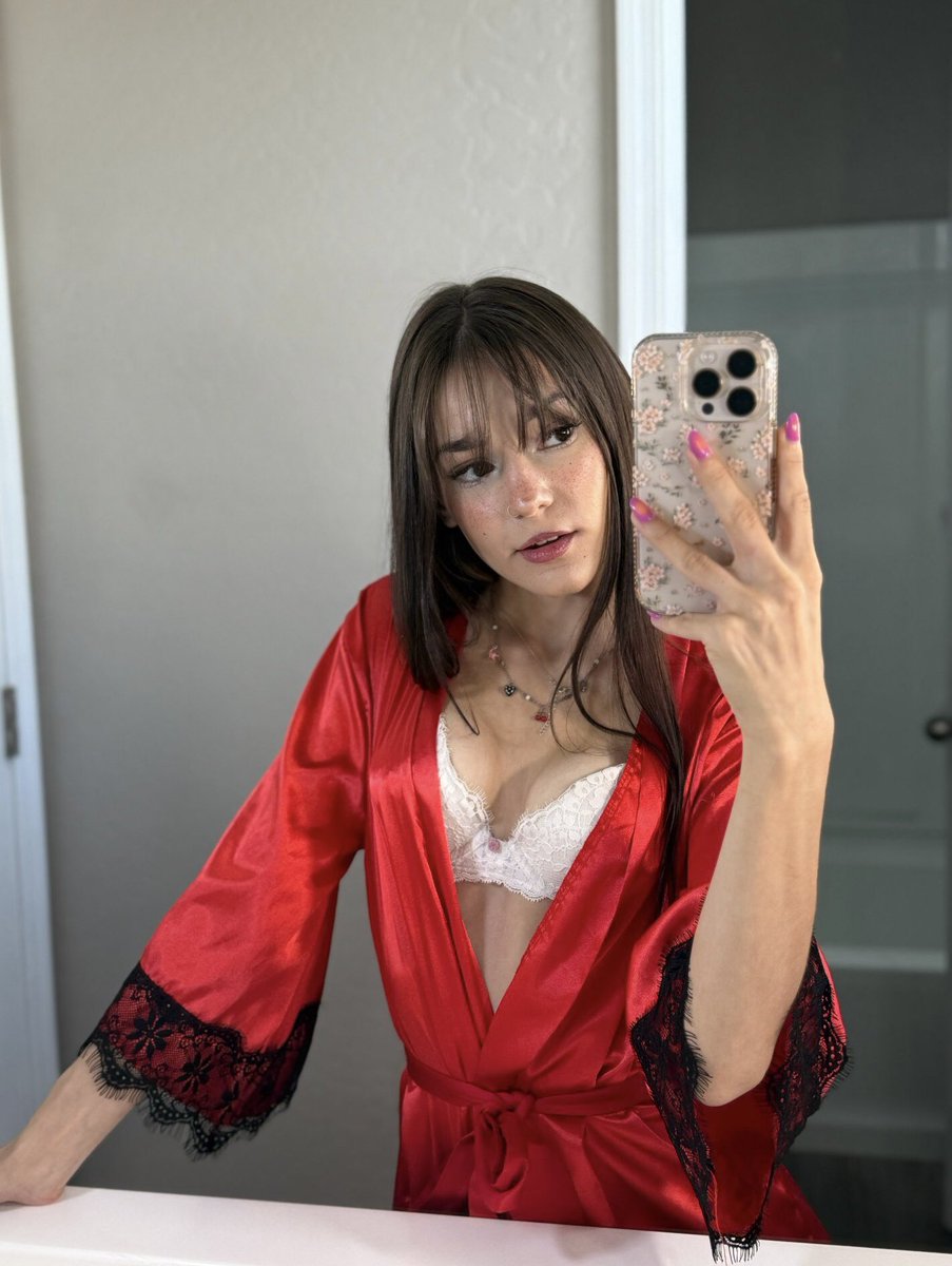 dollxomyecy's tweet photo. just wanna be taken care of https://t.co/bwouGHww0T