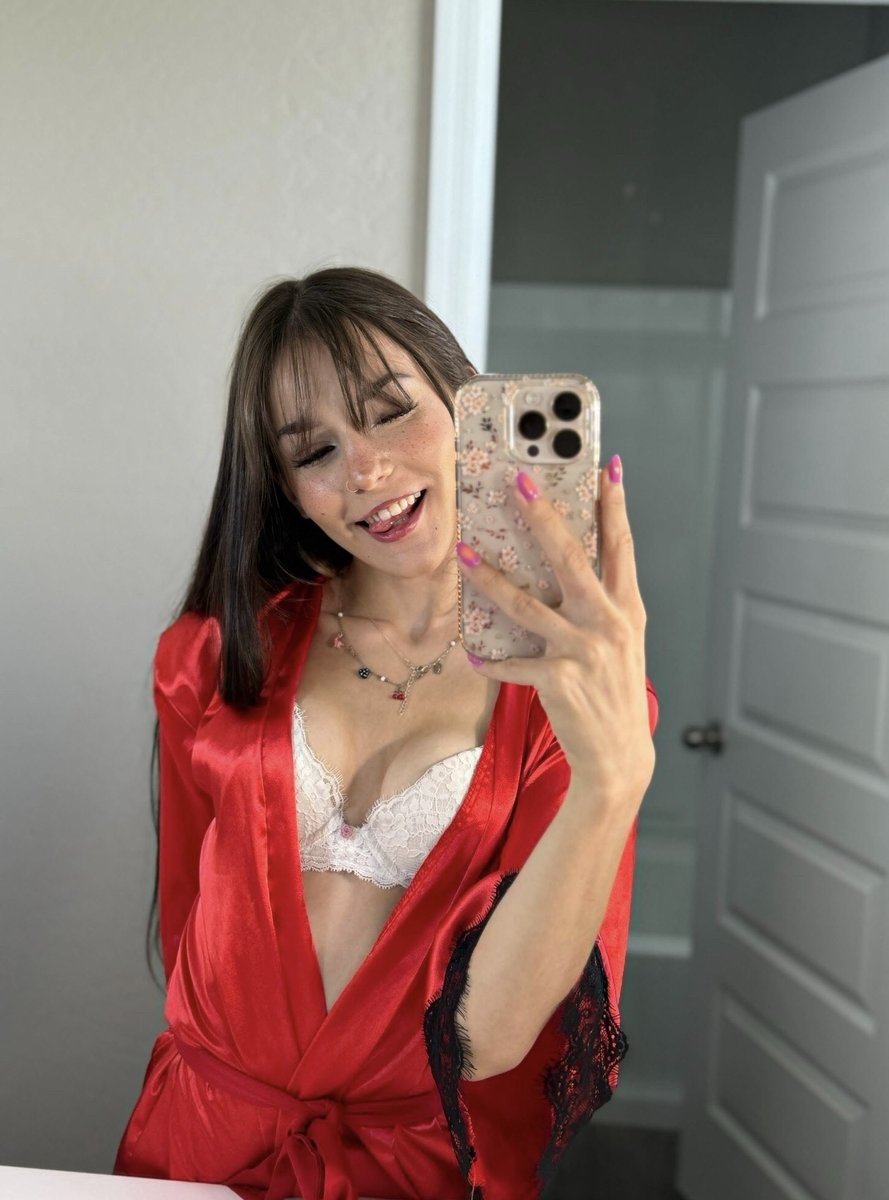 dollxomyecy's tweet photo. just wanna be taken care of https://t.co/bwouGHww0T