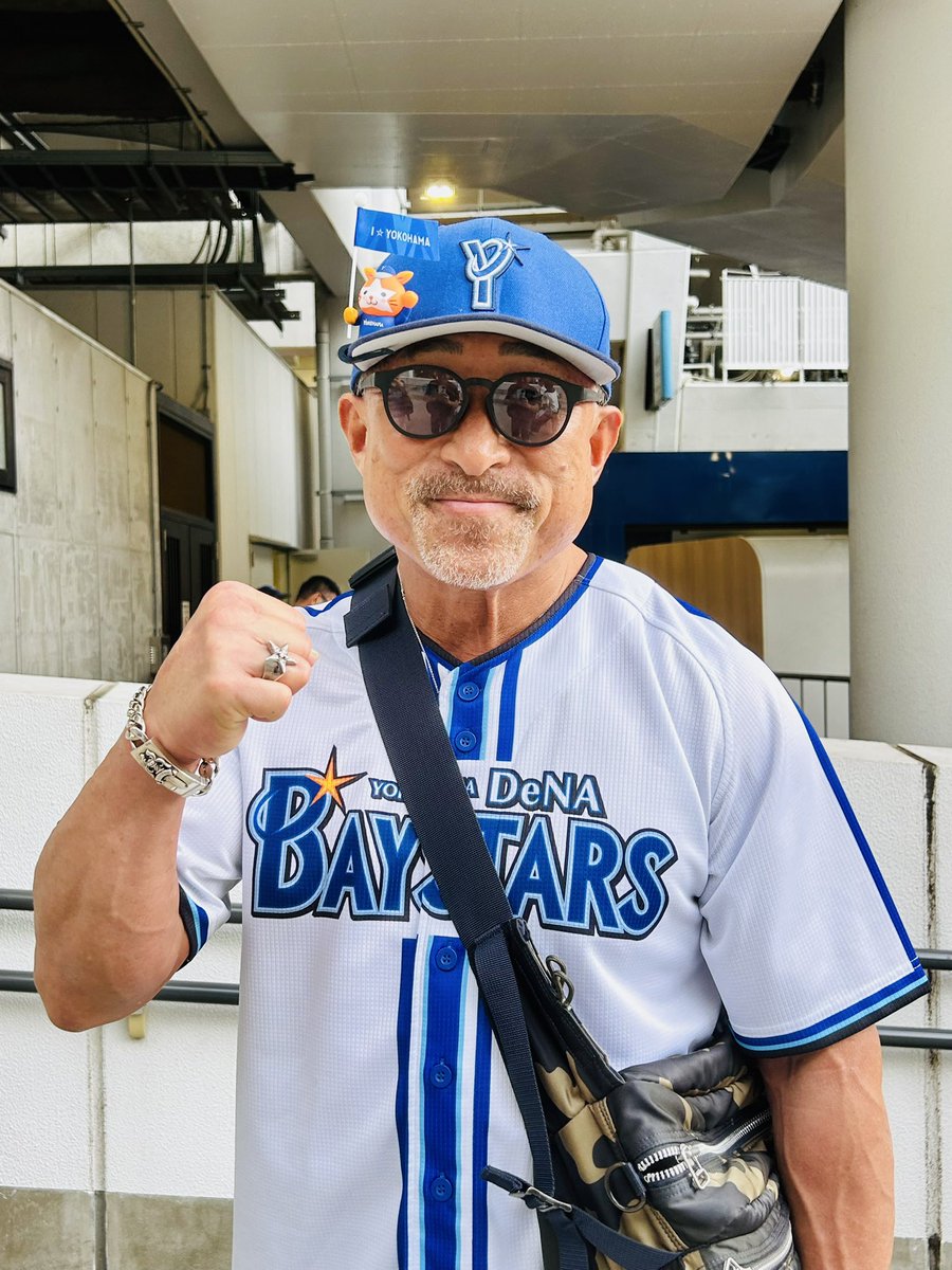 LA19_YOKOHAMA's tweet photo. 総長と＼横浜優勝／を熱く🔥熱く🔥約束した‼️
＃baystars https://t.co/ihq0V6NpSq