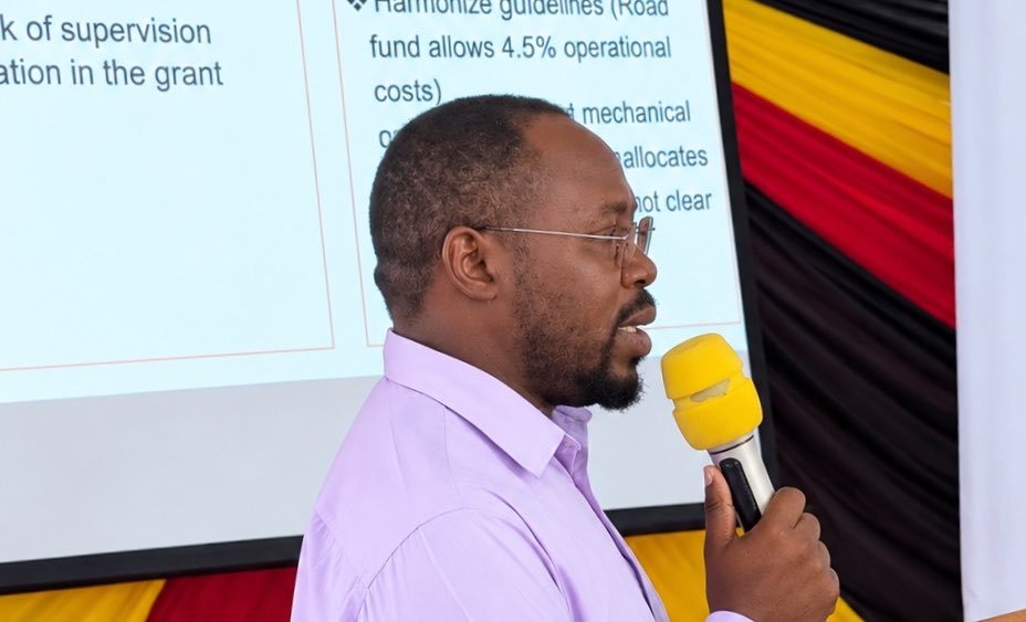 SiphoUganda's tweet photo. Integrated transport infrastructure requires early planning for road reserves & rights of way. Many are not gazetted, making future expansion costly.
Early acquisition & proper planning can reduce costs & support orderly infrastructure devโt.
#LocalGOVT27
#KnowYourBudget27 https://t.co/TLlInB4Pau