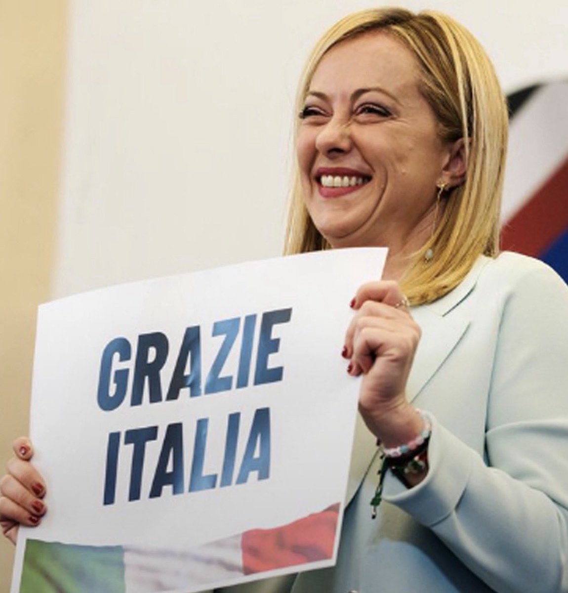 DavideSilvestr6's tweet photo. 4 anni fa l’Italia sceglieva di mandare a mare i comunisti e i loro alleati. 4 anni fa gli italiani sceglievano Giorgia #Meloni e la sua coalizione. Ora occorre chiudere bene la legislatura per cercare di vincere nel 2027. Avanti!!! https://t.co/Rye0TQAiMU