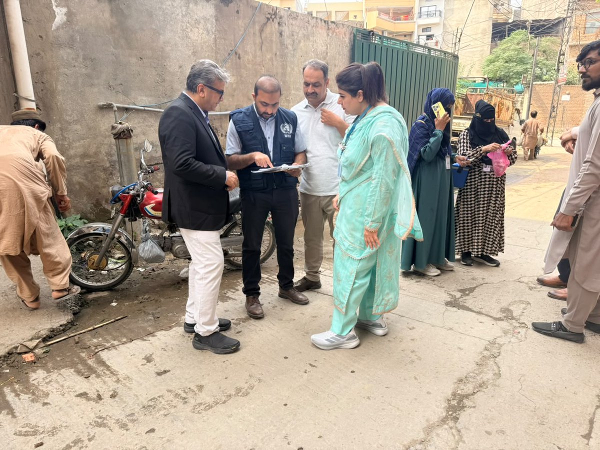 WHOPakistan's tweet photo. This week, @WHO is supporting the @GovtofPakistan to protect 31M children thanks to an oral polio vaccine that is safe & effective & is being used in 195 countries.
Together, we can #EndPolio. https://t.co/QZCFrqAMBe