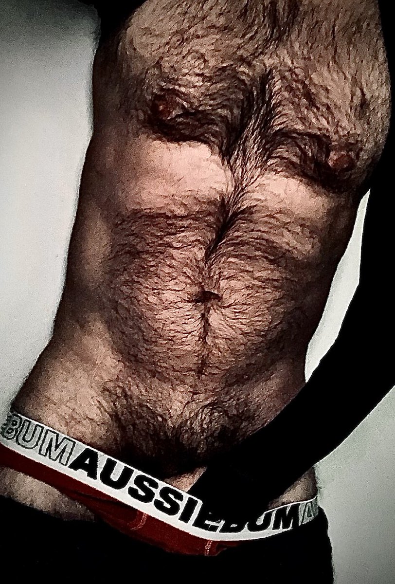 Fitformenow's tweet photo. Happy hairy #Furiday 🙌 run done and (after checking) it was a sweaty one 😋 need today done and then the weekend to chill out 🤗 Hope you all have an amazing day https://t.co/fSfx008GAs