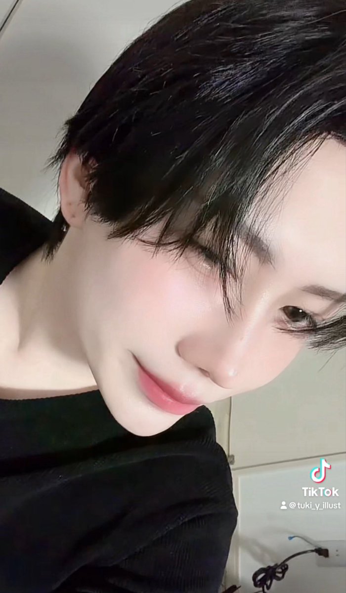 yashiro_lllly's tweet photo. Tiktokあげたよー！

おすすめから探していいねとコメントして欲しいな！！！

盛れた？ https://t.co/wXaAWKHgv7