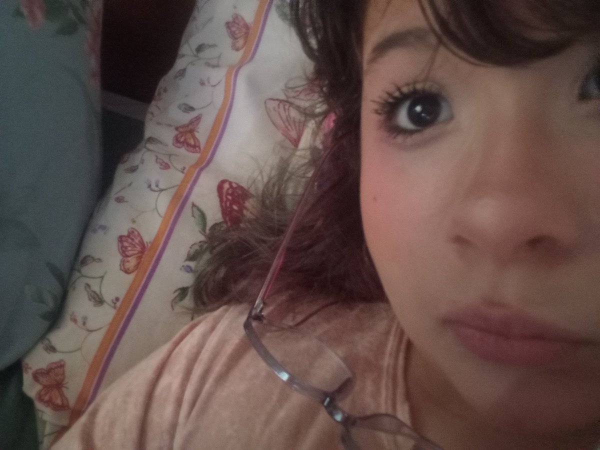 possessed6egg's tweet photo. as vezes vejo umas fotos minhas fico parecndo sonso burro pqp qq e isao https://t.co/6S03J9MEqq