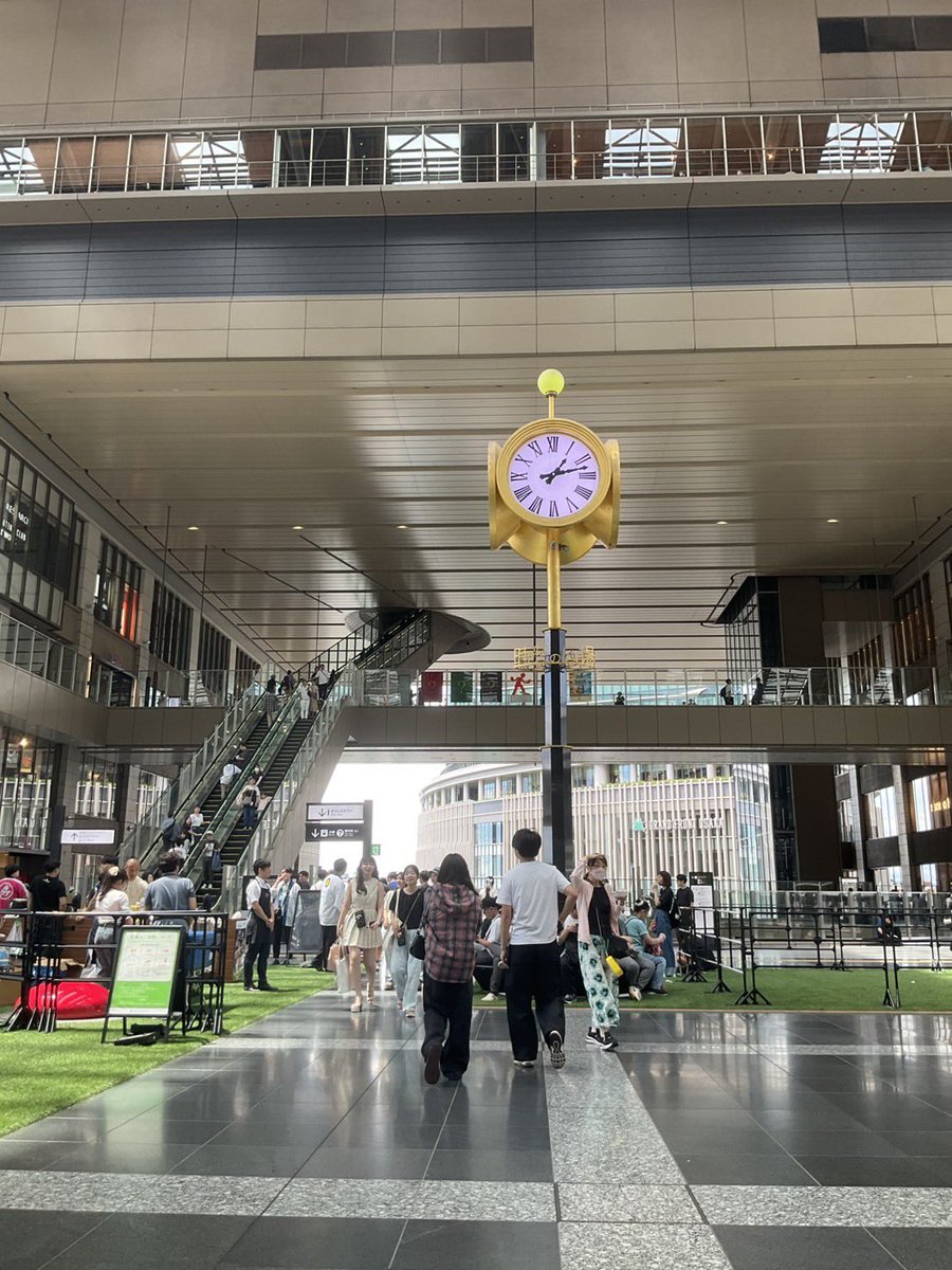 kyoto_purpure's tweet photo. 【バーチャル大阪駅 4.u ×ご当地アイドル＆Vtuberアーティスト コラボ音楽祭】

2026年10/4(日)
大阪ステーションシティ5F 時空の広場
◉15:30〜15:55
◉物販 16:05〜17:05
◉観覧無料

PURPURE⭐️お披露目の初ライブとなります

#大阪駅 #大阪 #京都アイドル https://t.co/mzC2CzBKBs