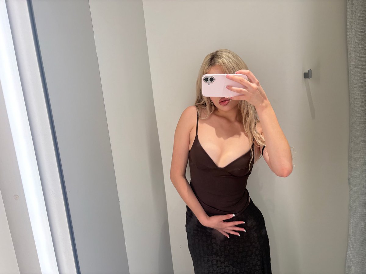 cherryybloup's tweet photo. soy linda?? 

#mty #Monterrey https://t.co/zbYbA2teBk