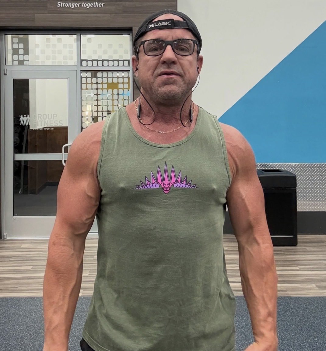 DaddyLooked's tweet photo. HOT DADDY ALERT ‼️
#gaydaddy #gay #gayboy #gayman #gaymen #daddy #hotdaddy https://t.co/XnMyWowLZX