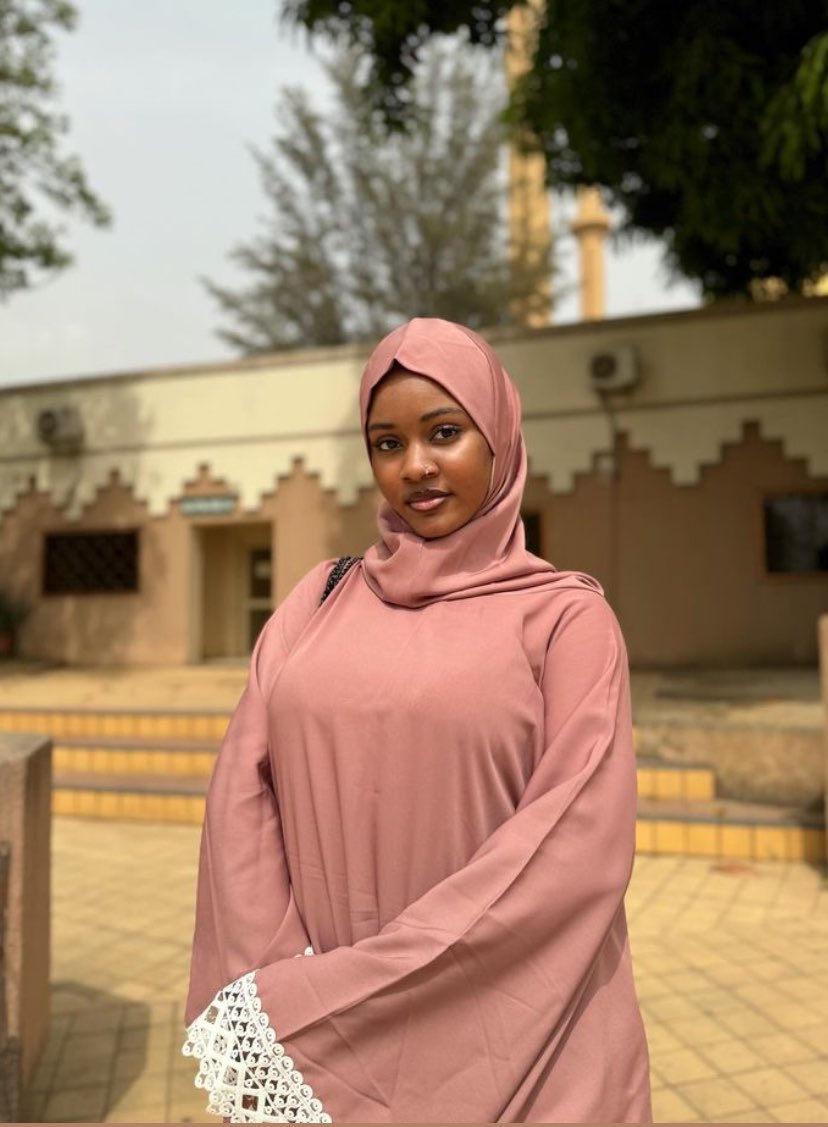 mercie0411's tweet photo. Happy Friday! I pray today brings you all the good news you have been waiting for. Ameen 🤲♥️ https://t.co/JbIItepfZo