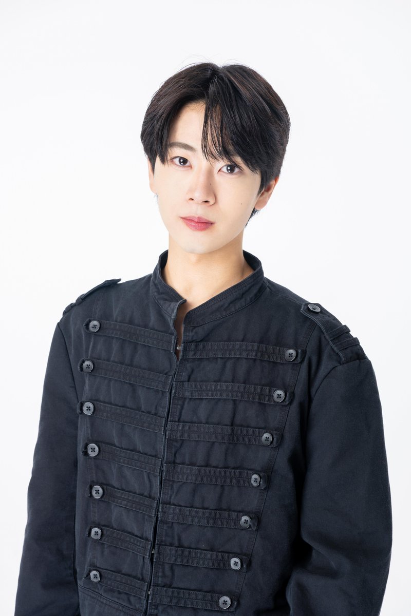 stage_seireimyu's tweet photo. ◤日替わりゲスト発表⭐️◢

ミュージカル #せれまほ 、日替わりゲスト最後は......

#渡邊樹 さんです❣️✨

🧚渡邊さんは10月11日に出演いたします⭐️

⬇️チケット好評発売中
https://t.co/uos0HK6kaf

⬇️公式HPもチェック👀
https://t.co/DFCjwduMyM

＃精霊ミュ https://t.co/P92lECWW3R