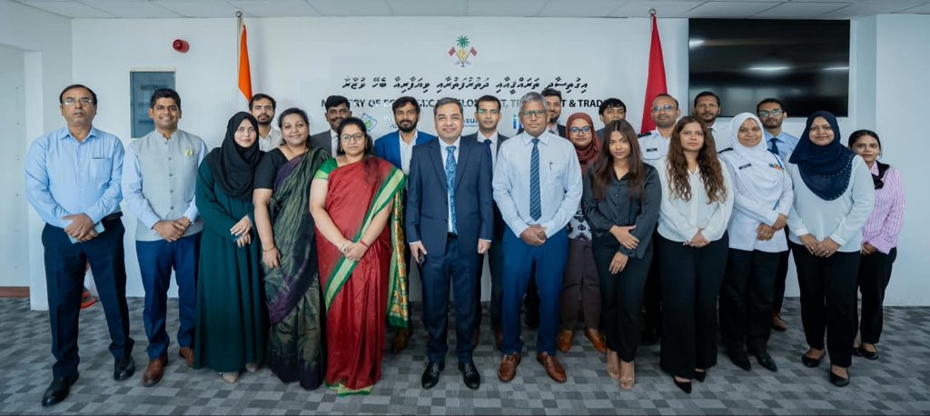HCIMaldives's tweet photo. Advancing the India-Maldives Free Trade Agreement (#IMFTA)!
Teams from India and Maldives are successfully continuing #IMFTA negotiations with shared enthusiasm to enhance market opportunities and deepen bilateral economic cooperation.
@em_saeed
@CimGOI
@MoEDmv
@DoC_GoI https://t.co/BLC6auY4Zj