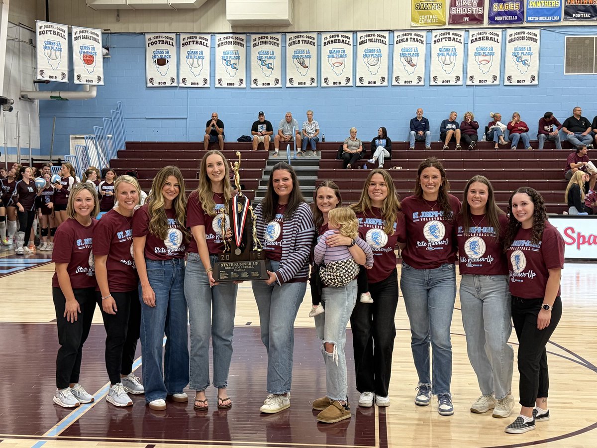 SJOsports's tweet photo. SJO was honored to recognize the 2016 @SJOVolleyball team tonight! The 2016 team earned 2nd place @ STATE! Happy 10-year reunion! Spartans defeated Unity 25-22 &amp; 25-19 tonight! @Maroon_Platoon @Stjosephrecord @SJOSportsPage @IlliniPrairie @ngpreps @WCIA3sports https://t.co/gzIV8ZBhpE