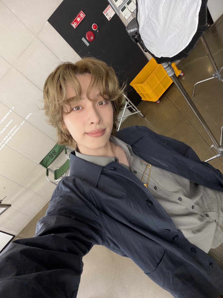 nanaadullsett's tweet photo. dapat dipastikan dengan JELAS bahwa Mood Filmnya hasil retake, photo concept sudah semua di take "Mungkin" pas masih bareng Gunil☹️😔💔

gua sih nangis dikantin ya hari ini, gatau kalo kalian nangisin ini dmn😁😹🚬 https://t.co/SLifuxbfIc
